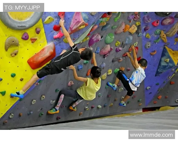 广州攀岩队与西安攀岩队技术对比赛后复盘分析与启示 广州攀岩队与西安攀岩队技术对比赛后复盘分析与启示