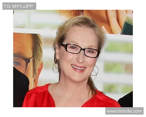 足球明星化妆术揭秘如何瞬间变身为老年人的惊人效果与背后故事 足球明星化妆术揭秘如何瞬间变身为老年人的惊人效果与背后故事